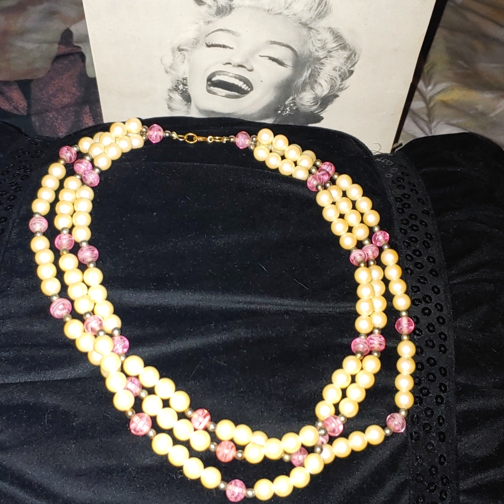 Marilyn Pink & Pearls 3 Strands Necklace